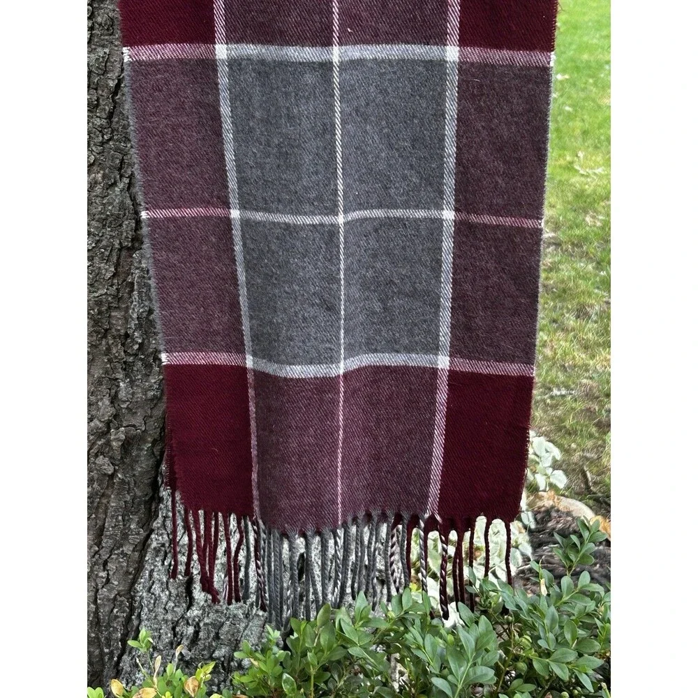 Geoffrey Beene Cashme Acrylic Plaid Scarf Made in Italy Maroon Grey Fringe SOFT!
